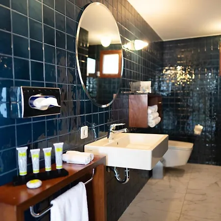Hotel No81 5*
