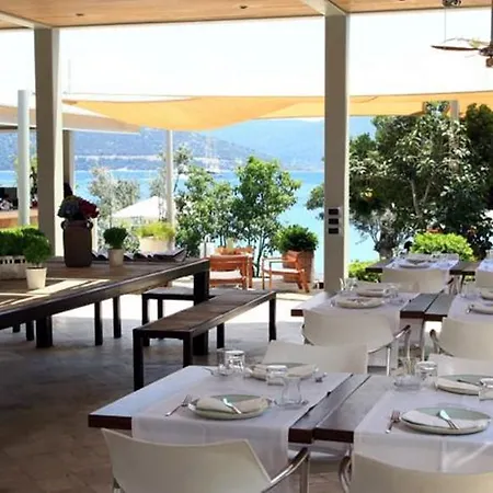 Hotel No81 5*