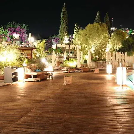 No81 Hotel 3*