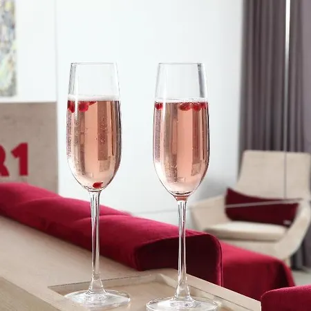 Ξενοδοχείο No81 5*